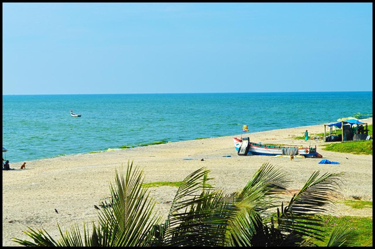 Neela Waters - Beach Home Alappuzha Exterior photo